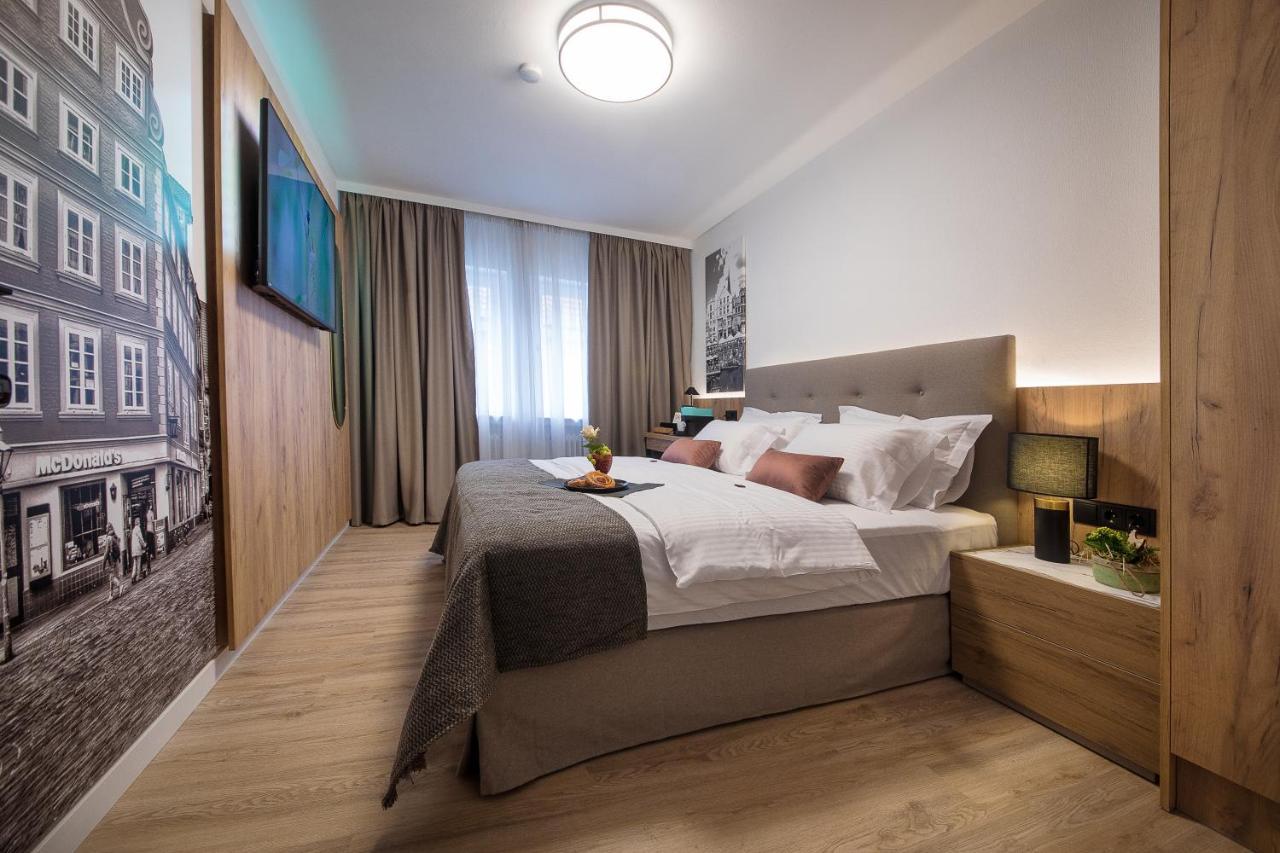 Gaestehaus Zum Roten Hahn Lüneburg Eksteriør billede